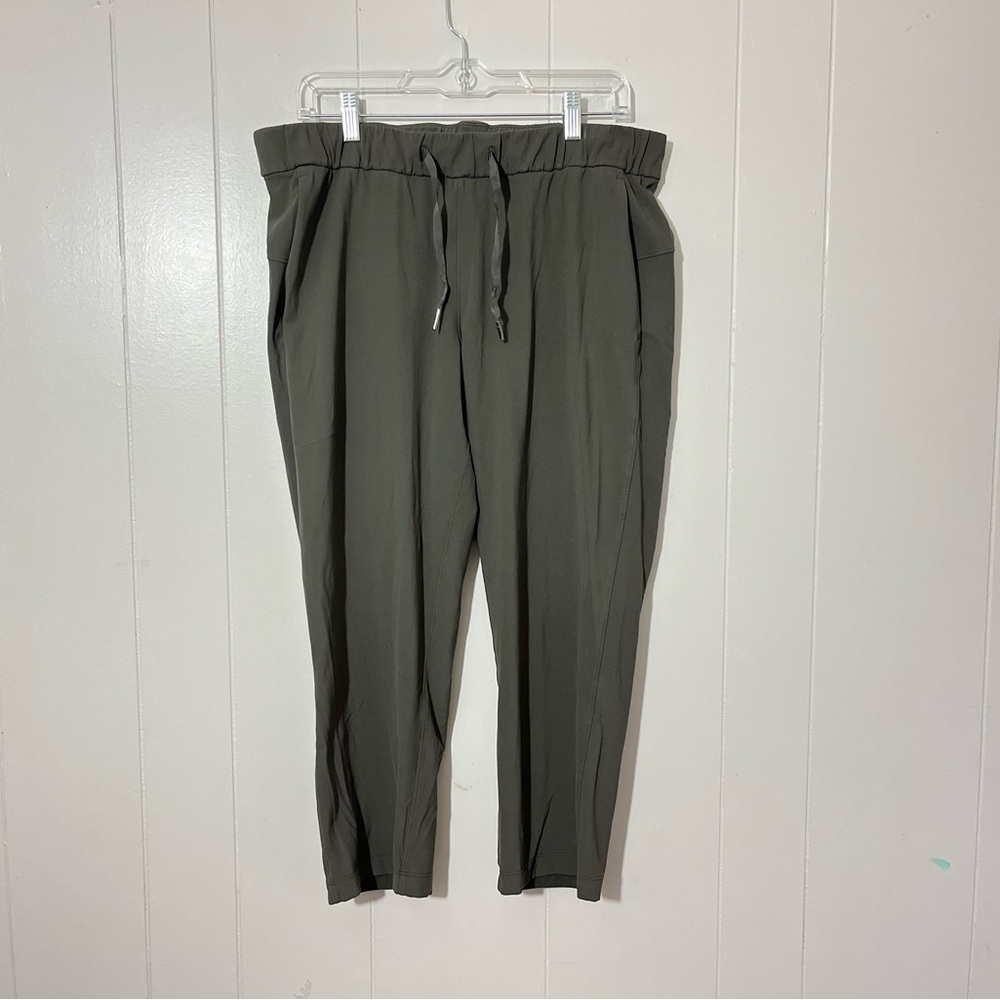 Lululemon Women's Crop Pants Drawstring Waist Olive Green Size 10